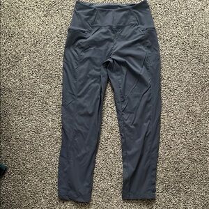 Mountain Hardwear Women's pull on pants